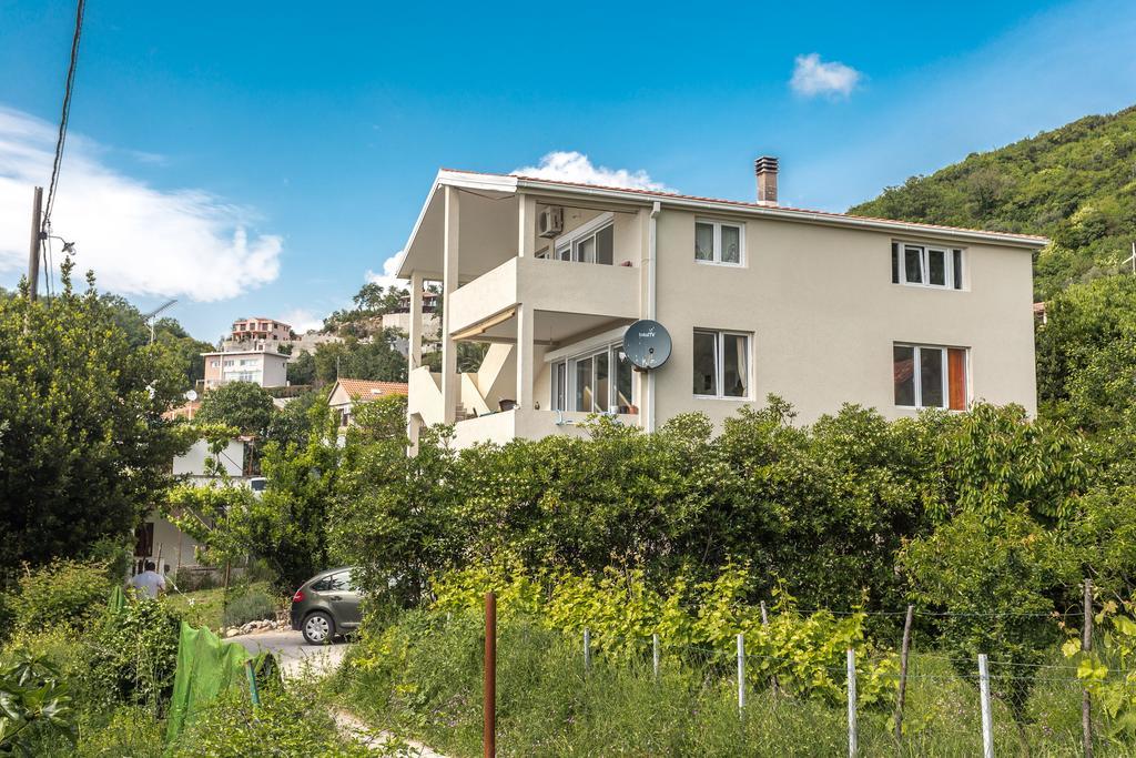 Apartments Olivija Будва Екстер'єр фото